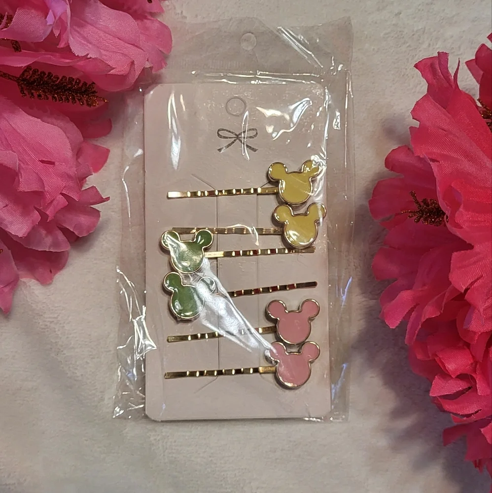 Boutique NIP 3pc Disney Inspired Mickey Mouse- Heads- Gold Bobby Pin Hair Set🐈